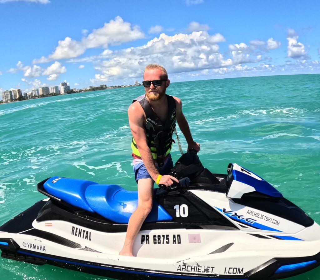 Jet ski add on Isla Verde – Oceania Boat Tours & Charters