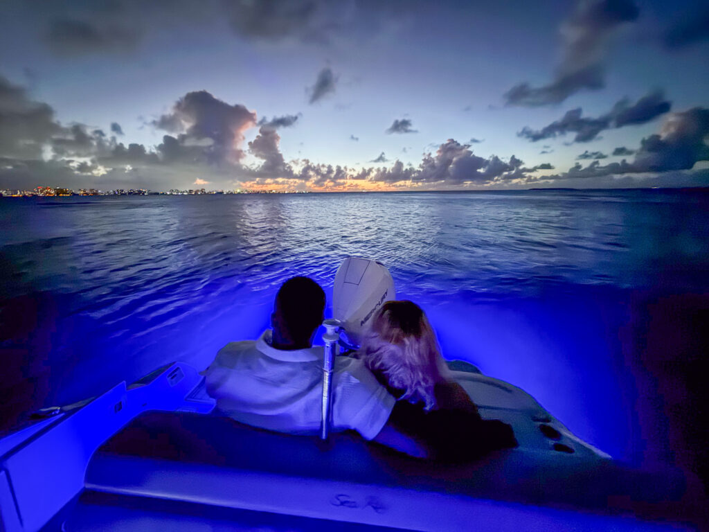 Night cruise LED lights sunset San Juan Puerto Rico copy – Oceania Boat Tours & Charters
