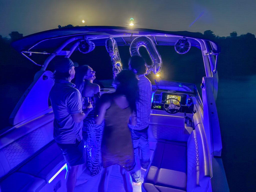 Night cruise LED party San Juan Puerto Rico 2 copy – Oceania Boat Tours & Charters