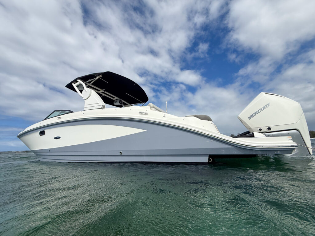 Sea Ray SDX 270 anchored in calm water near Carolina Puerto Rico